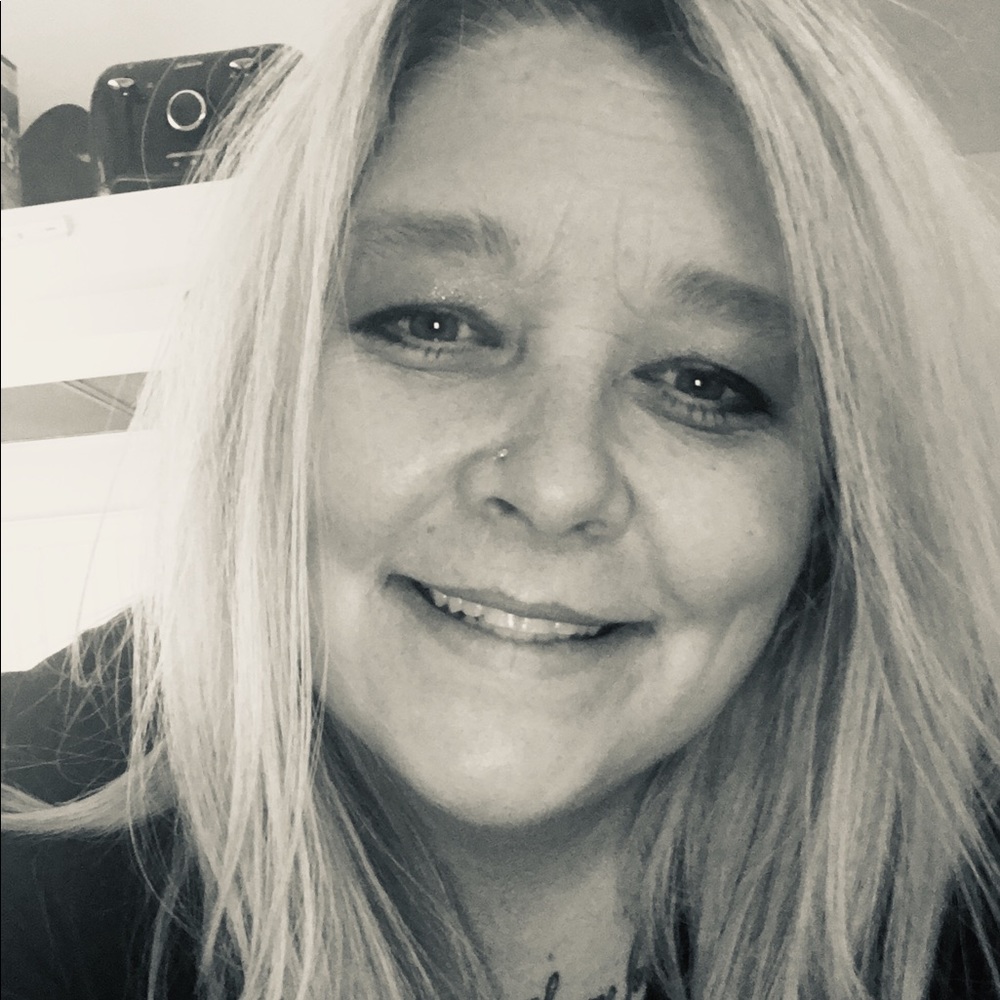 Meet your Posher, Tina